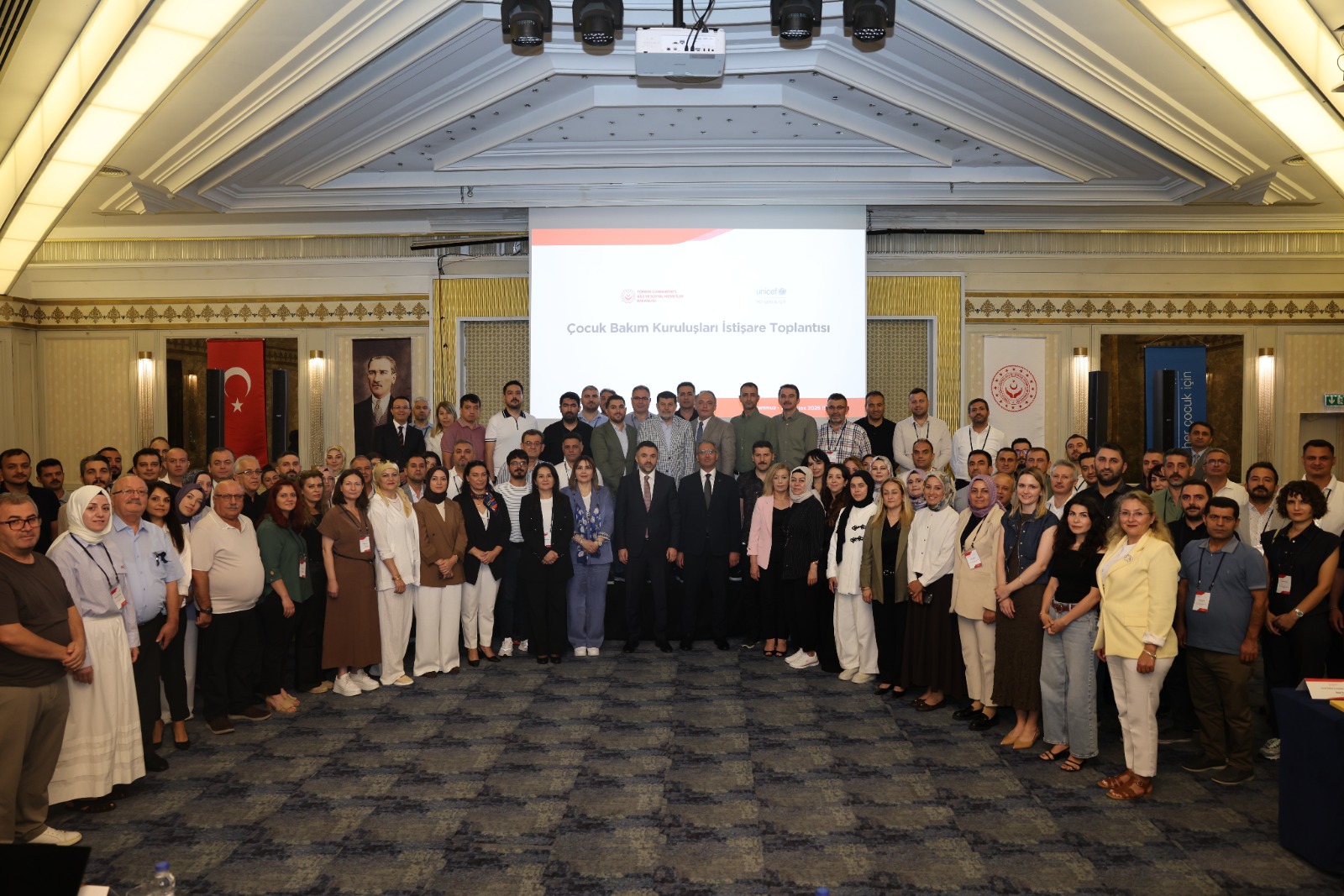 İstanbul’da Çocuk Bakım Kuruluşları İstişare Toplantısı Gerçekleştirildi.