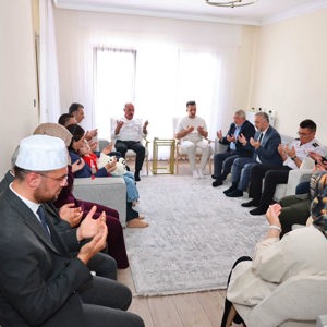 15 Temmuz'un kahramanlarını minnet ve vefa ile anıyoruz.  - fotoğraf 2