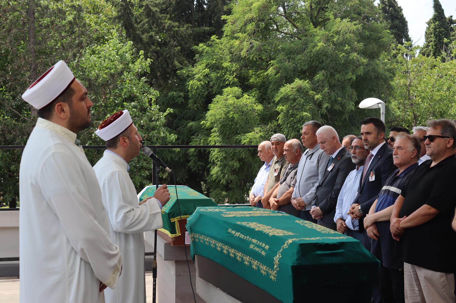 İl Müdürümüz Sn. Ömer Turan, Koruyucu Ailemiz Ayşe Tulumbacı’nın Cenaze Törenine Katıldı