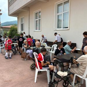 Nesiller Arasında Sevgi Köprüsü: Gençlerimiz Huzurevi Sakinlerimizle Buluştu - fotoğraf 3