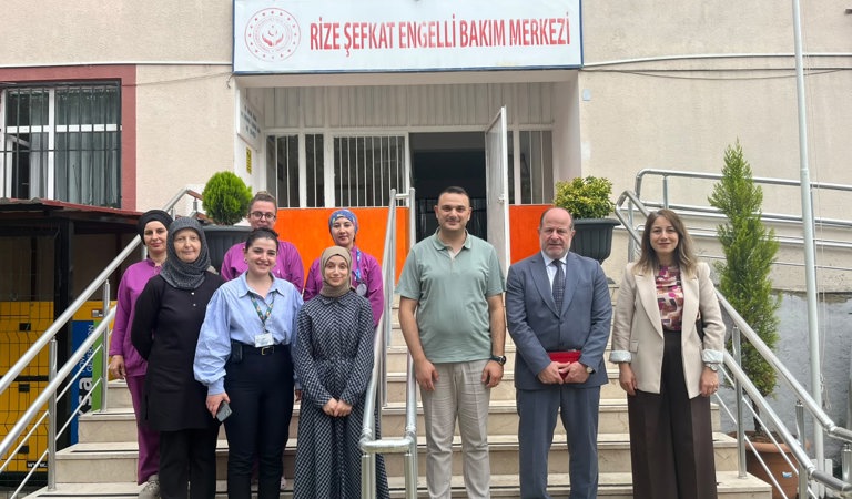 Derepazarı’nda Şefkat Engelli Bakım Merkezi’ne Ziyaret