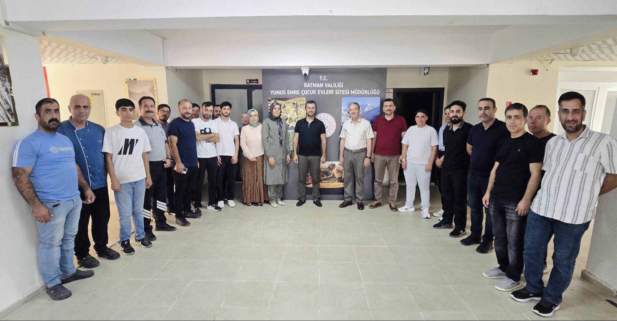 Yunus Emre Çocuk Evleri Sitesi Personeliyle İstişare Toplantısı