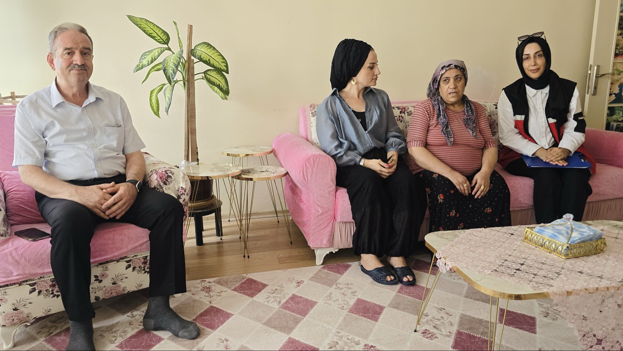 İl Müdürümüz Mehmet Zeki Eryarsoy’dan Hane Ziyareti