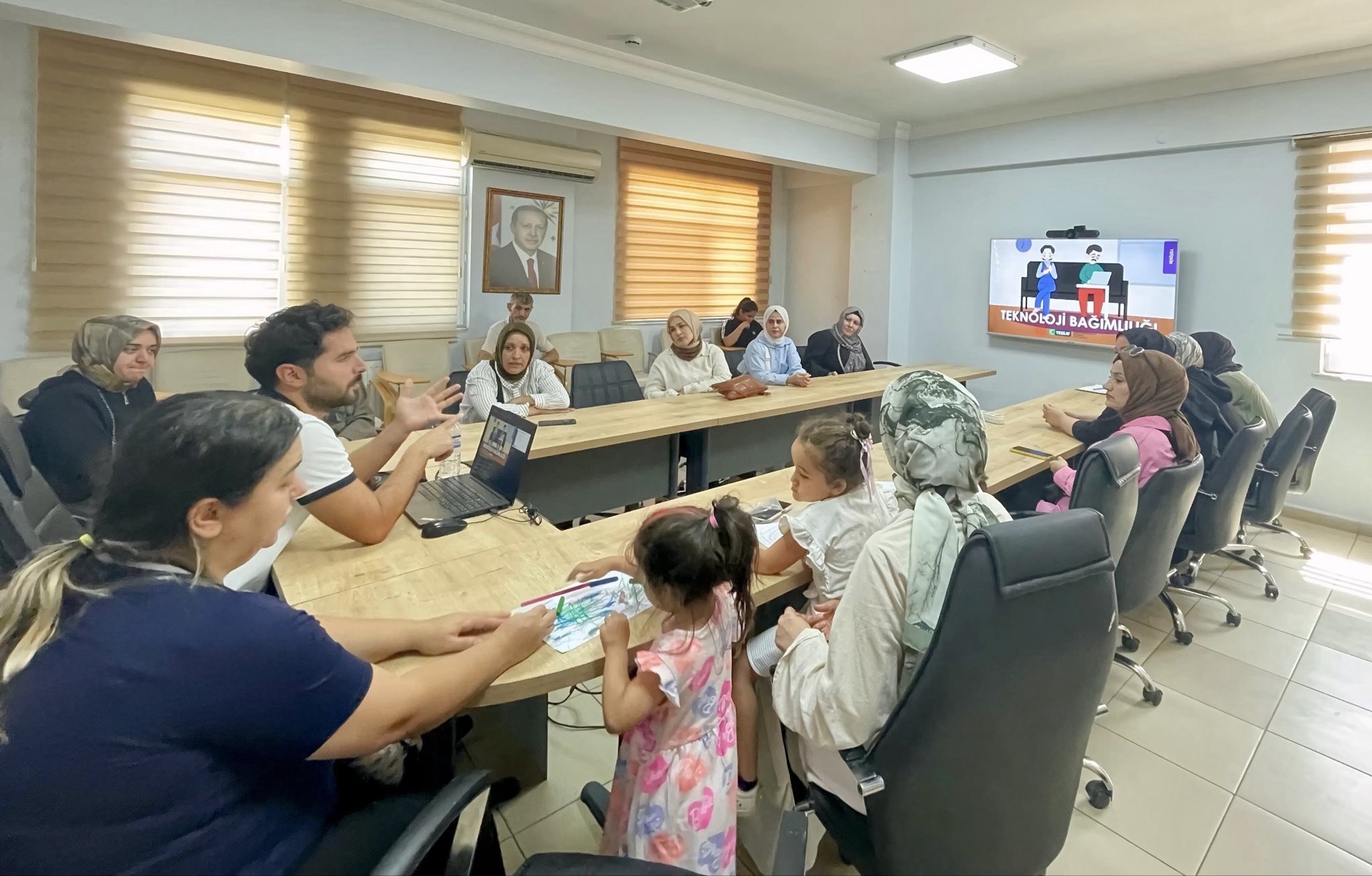 Ailelere Teknoloji Bağımlılığı Eğitimi Verildi
