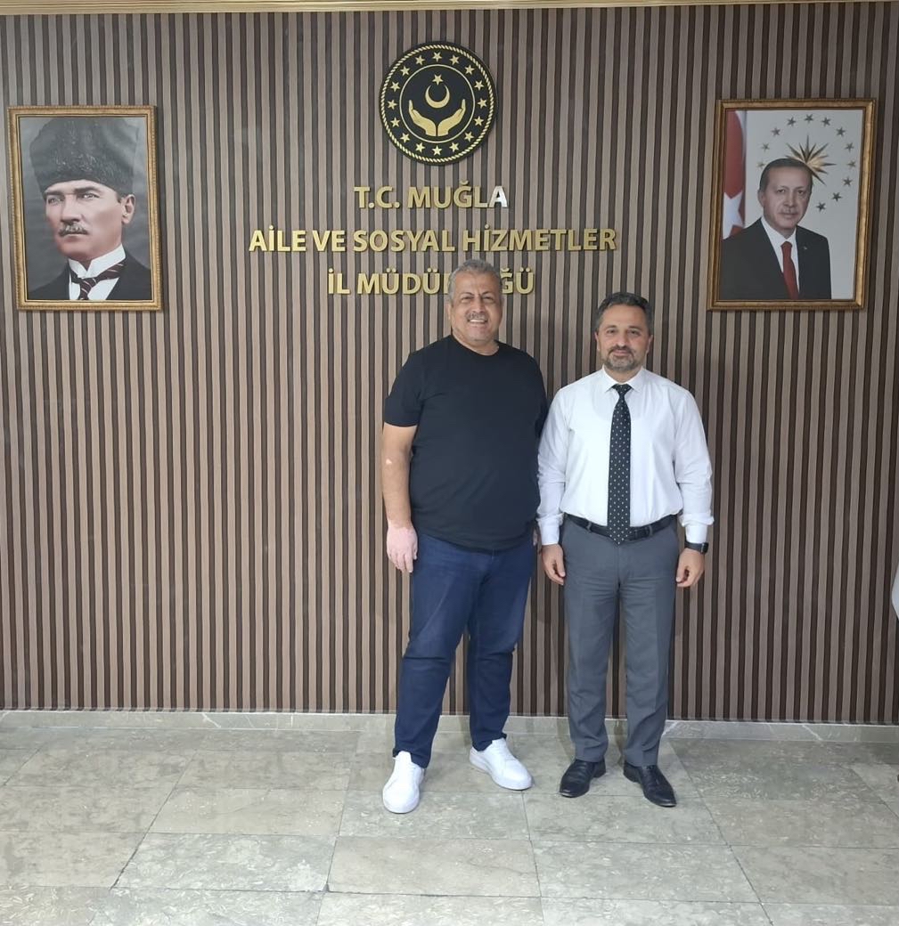 Muğla Milletvekili Yakup OTGÖZ’ün Danışmanı Selçuk ÇATALÇAM, İl Müdürümüz Mahmut SELÇUK’u makamında ziyaret etti.