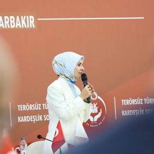 Bakanımız Göktaş: "Terörsüz Türkiye’yi şehit yakınlarımız ve gazilerimizle birlikte inşa ettik” - fotoğraf 8