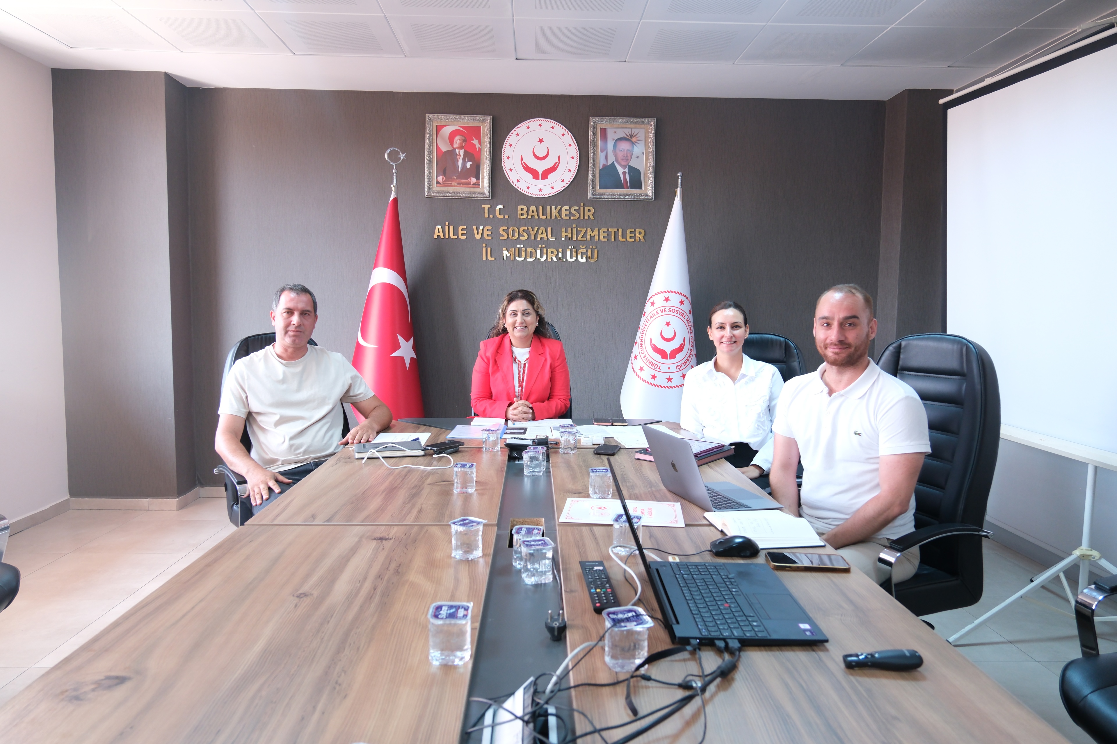 İl Müdürlüğümüz AR-GE ve Proje Birimi Faaliyetleri İl Müdürümüz Emine BÖÇKÜN Başkanlığında Değerlendirildi