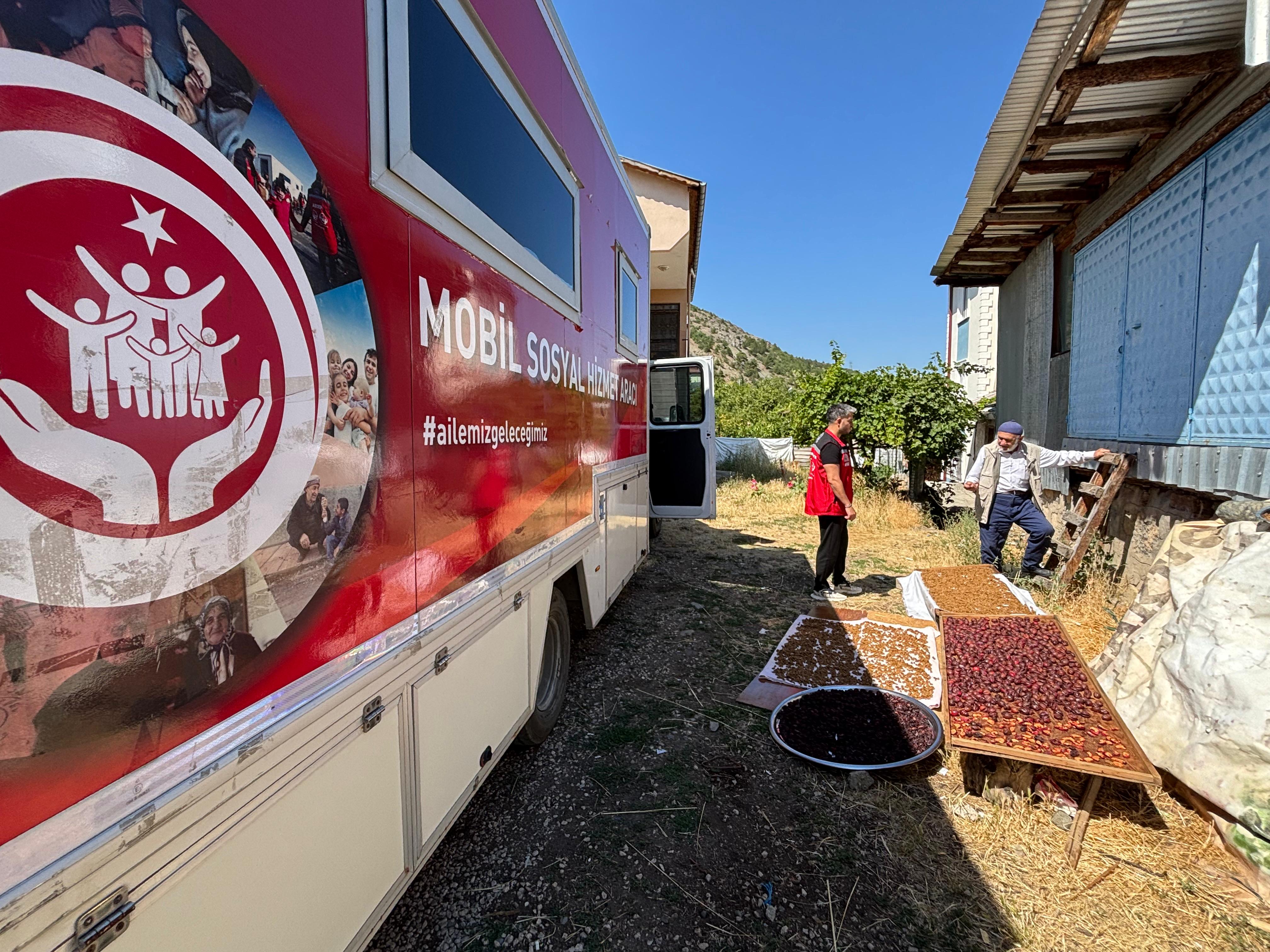 Mobil Sosyal Hizmet Aracımız Koyulhisar da