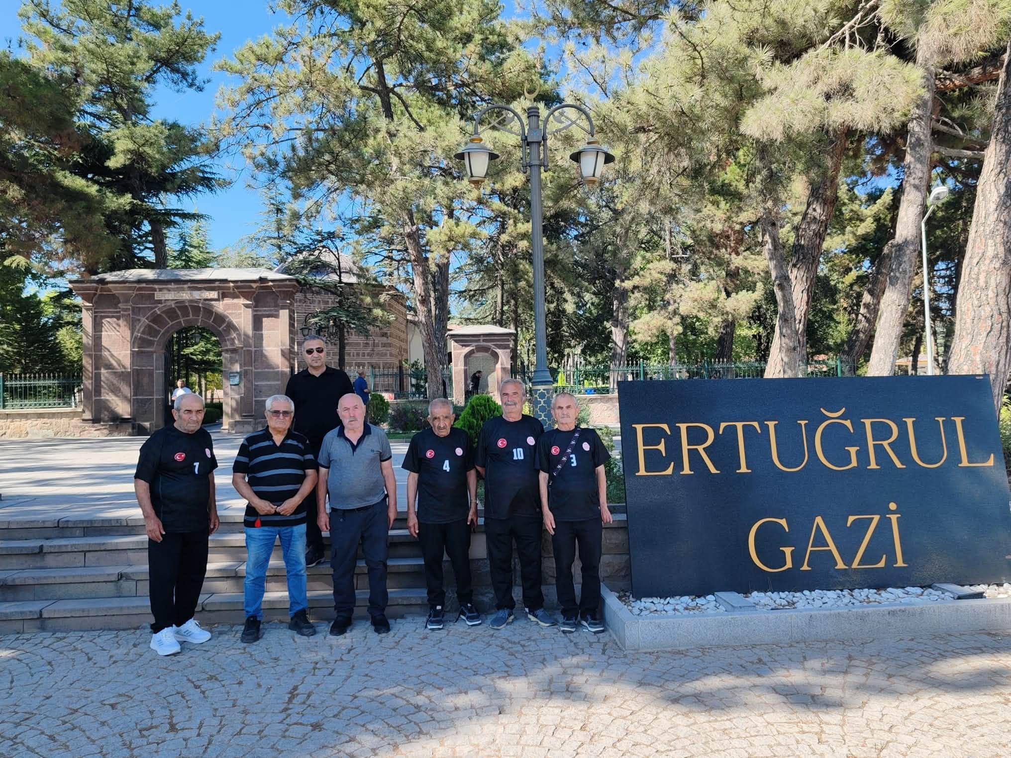 Dostluk Mücadelesinden Kuruluşun Beşiğine