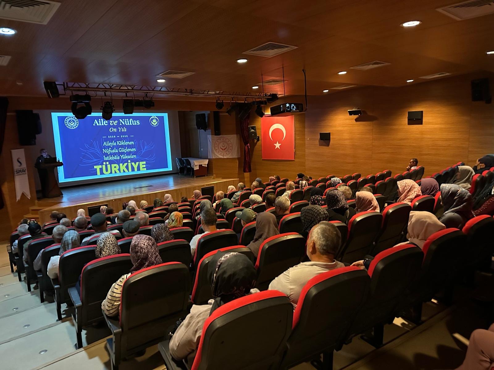 Simav’da Engelli Bireyi Olan Ailelere Yönelik Bilgilendirme Semineri Düzenlendi
