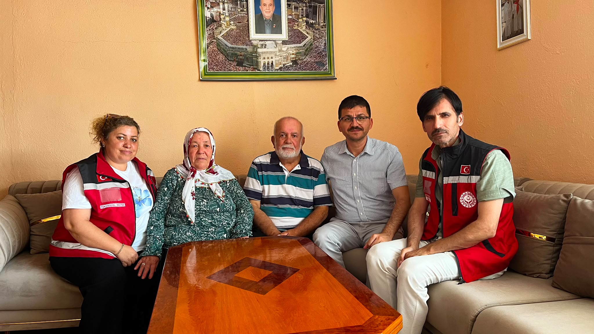 HANE ZİYARETİ