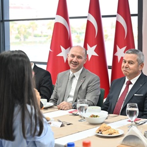 Vali Serdengeçti, Devlet Himayesindeki Çocuklarımızla Bir Araya Geldi - fotoğraf 3
