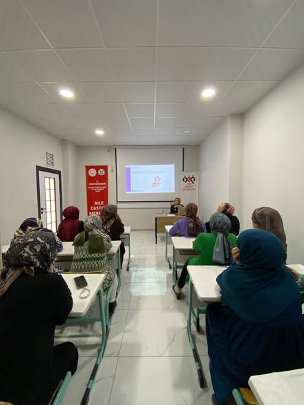 "Tütün Bağımlılığı ile Mücadele ve Farkındalık" eğitimi gerçekleştirildi.