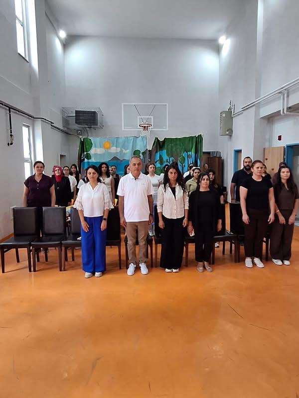 30 Ağustos Zafer Bayramının 104.yıl Dönümünde İhtisaslaşmış Çocuk Evleri Sitesinde Kalan Çocuklarımızın Hazırladığı Kutlama Programı