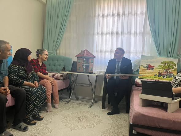 Boğazlıyan ilçemizde yüreklere dokunan, fedakârlığın en güzel örneğini sergileyen bir yuvaya misafir olduk.