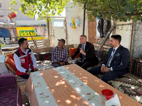 Gazimiz Erdoğan Yozgat'ın fedakarlığını ve kahramanlığını minnetle yad ediyoruz.