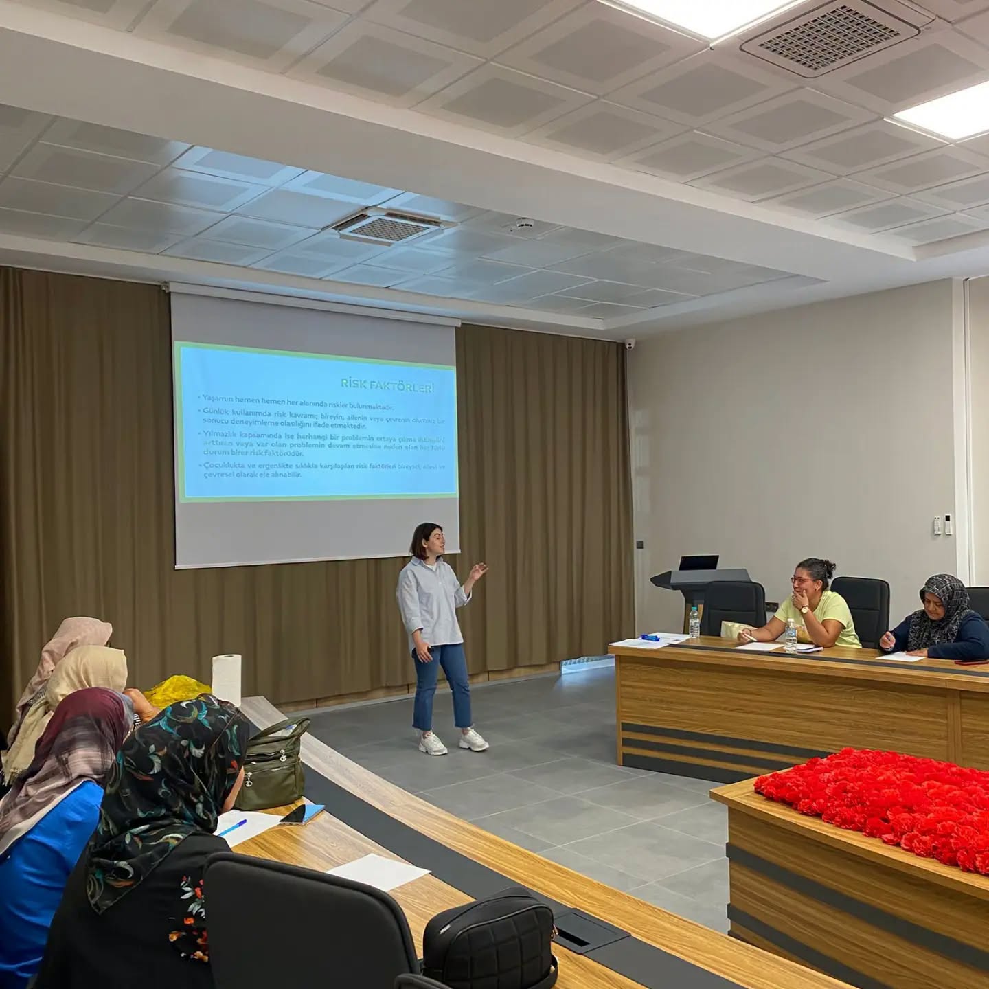 Seydişehir’de Koruyucu Ailelere “Çocuk Yetiştirmede Güçlendirici Yaklaşımlar” Eğitimi