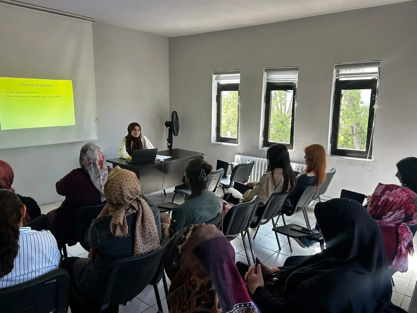  OKUL VE AİLE KONULU EĞİTİM GERÇEKLEŞTİRİLDİ