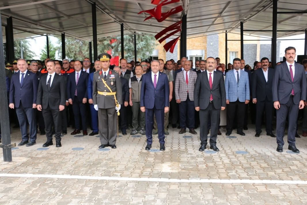 30 Ağustos Zafer Bayramı Etkinlikleri Kapsamındaki Çelenk Sunma Törenine Katıldık.