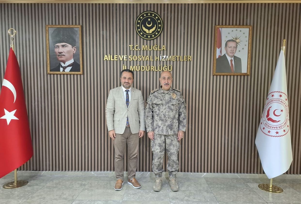 Muğla İl Emniyet Müdürü Süleyman KARADENİZ, İl Müdürümüz Mahmut SELÇUK’u makamında ziyaret etti.
