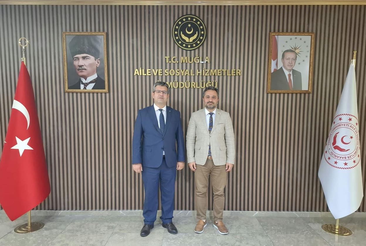 Muğla Denetimli Serbestlik Müdürü Mehmet KORKMAZ PEKER, İl Müdürümüz Mahmut SELÇUK’u ziyaret etti.