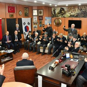 Samsun protokolü, şehit yakını ve gaziler ile bir araya geldi - fotoğraf 2
