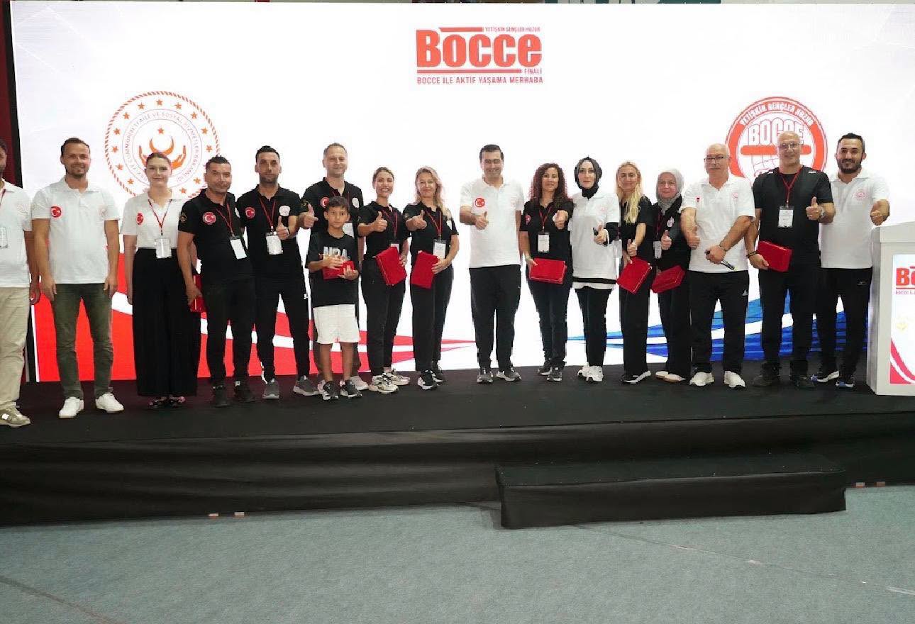 Soma Huzurevi Bocce Takımı Türkiye Üçüncüsü Oldu