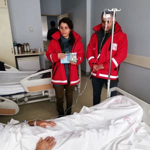 Psikososyal Destek Ekiplerimiz Bahçesaray ilçesi Narlıca Bölgesinde Çığ Düşmesi Nedeniyle Etkilenen Vatandaşlarımıza Psikososyal  Destek Çalışmasına devam ediyor - fotoğraf 2