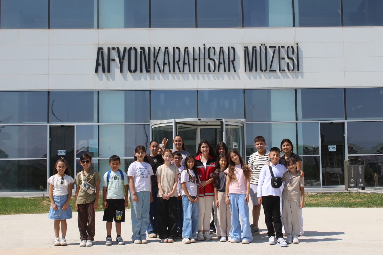 Müdürlüğümüzden Hizmet Alan Çocuklarla Müze Ziyareti 