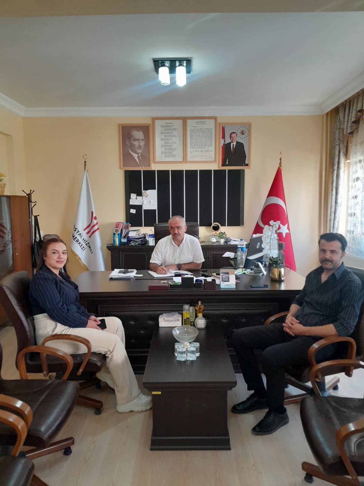 İl Müdürümüz Sayın Bilal ERDOĞAN,Bolvadin Sosyal Hizmet Merkezi’ni Ziyaret Etti.