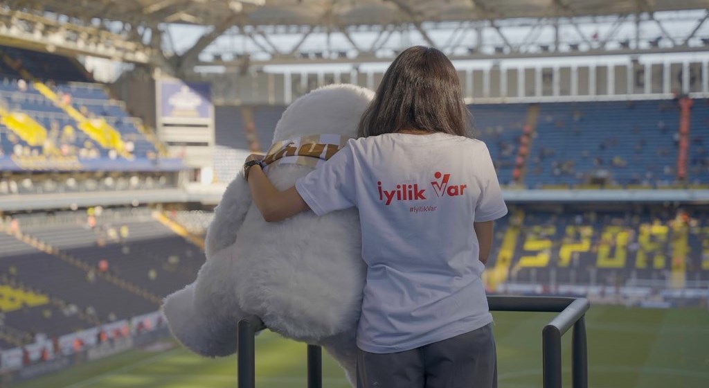 Aile ve Sosyal Hizmetler Bakanlığımız, gönüllülük çalışmalarını "İyilik Var" ile dijital ortama taşıyacak.
