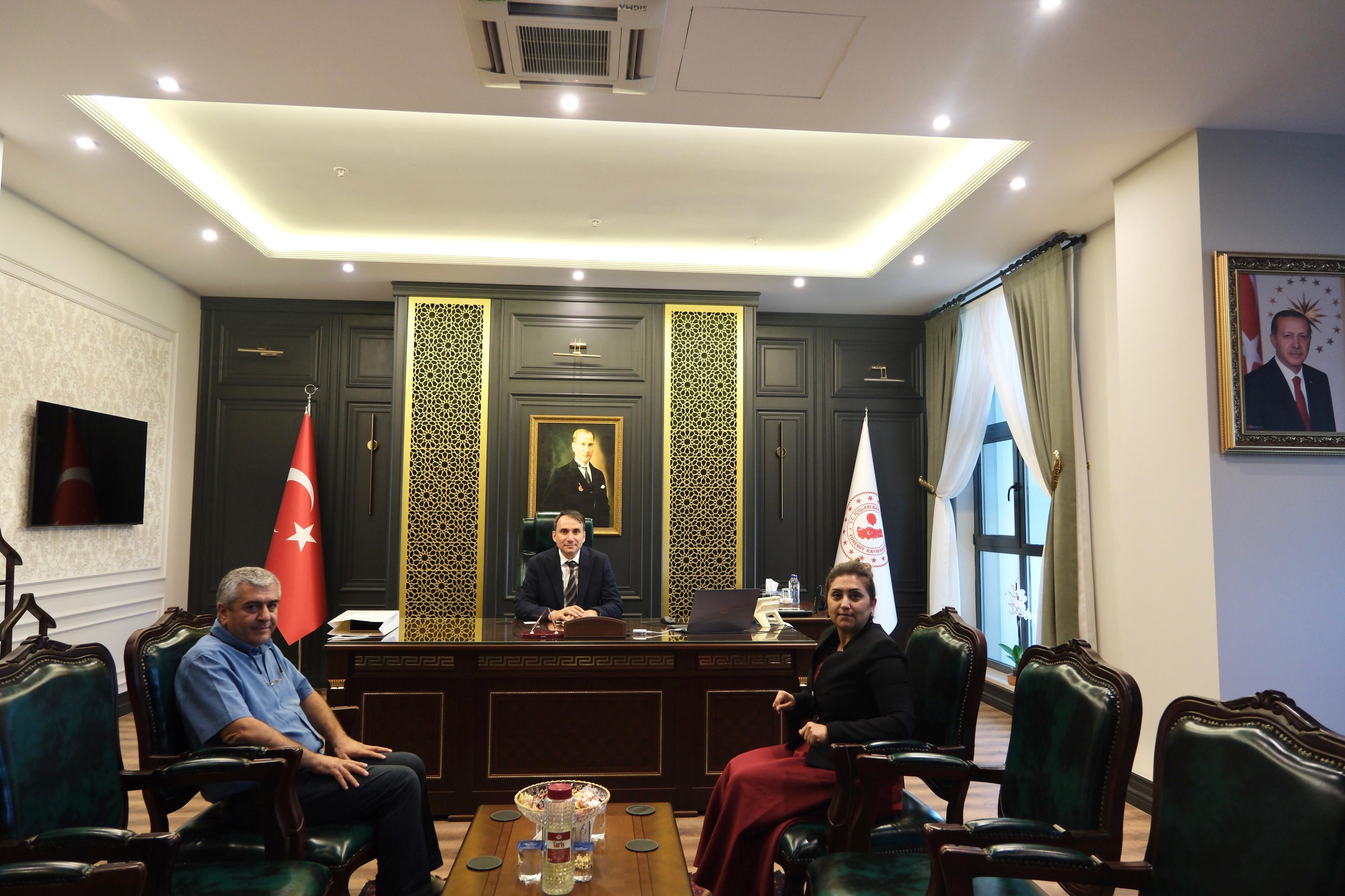 İl Müdürümüz Emine BÖÇKÜN’den Edremit Kaymakamlığına Ziyaret