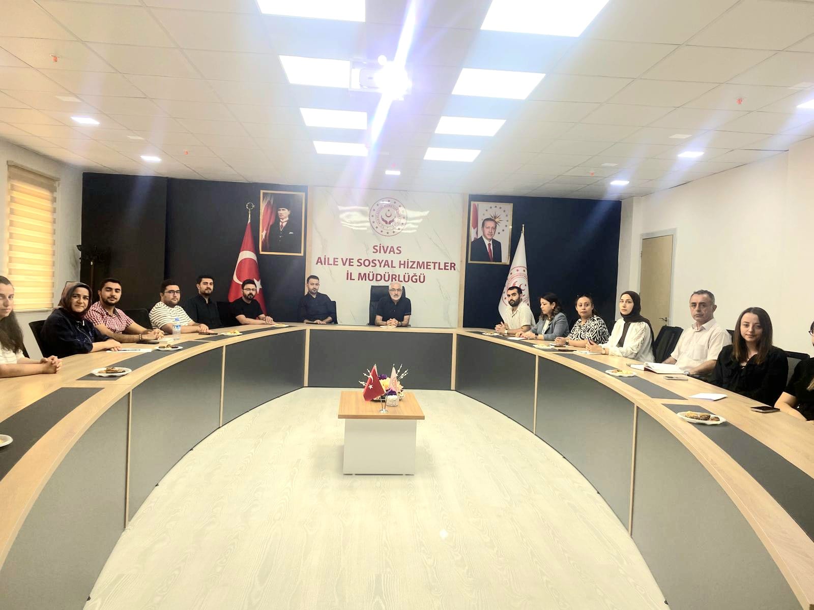 II. Ulusal Otizm Eylem Planı Kapsamında Sosyal Hizmet Merkezi Müdürlüğümüz Çalışma Arkadaşlarımıza Yönelik Toplantı Gerçekleştirildi