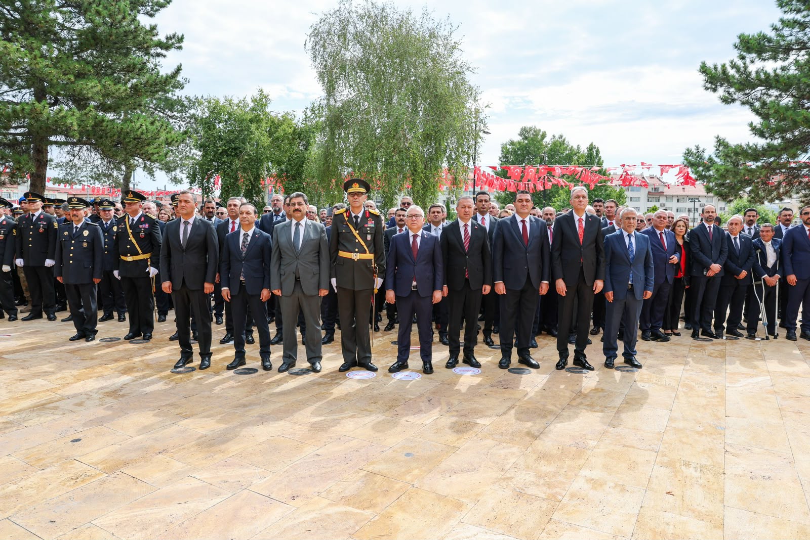 İl Müdürümüz Özgür Kırmızıtaş, 30 Ağustos Zafer Bayramı’nın 104. Yıl Dönümü Dolayısıyla Valiliğimiz Himayelerinde Düzenlenen Kutlama Programına Katıldı