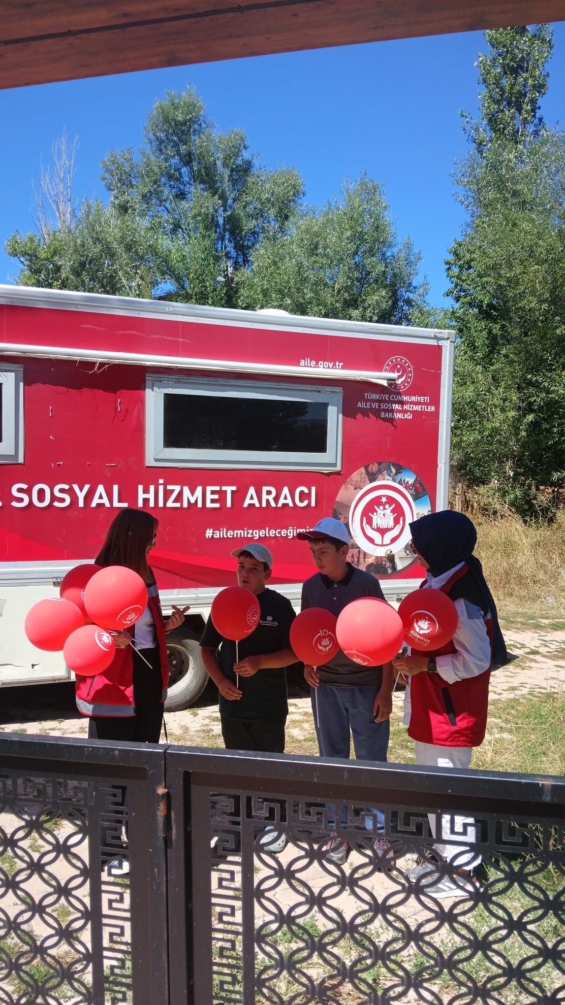 Müdürlüğümüzce Yürütülen Çalışmalar Kapsamında Mobil Sosyal Hizmet Aracımızın Bugünkü Durağı Merkez Köylerimiz Oldu