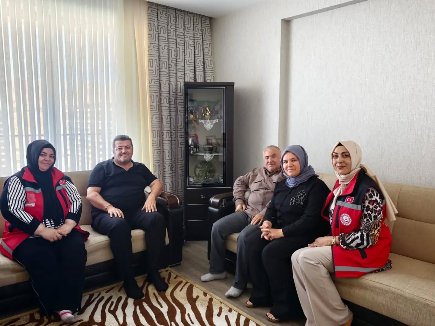 Gazilerimiz Ve Şehit Ailelerimiz Başımızın Tacıdır