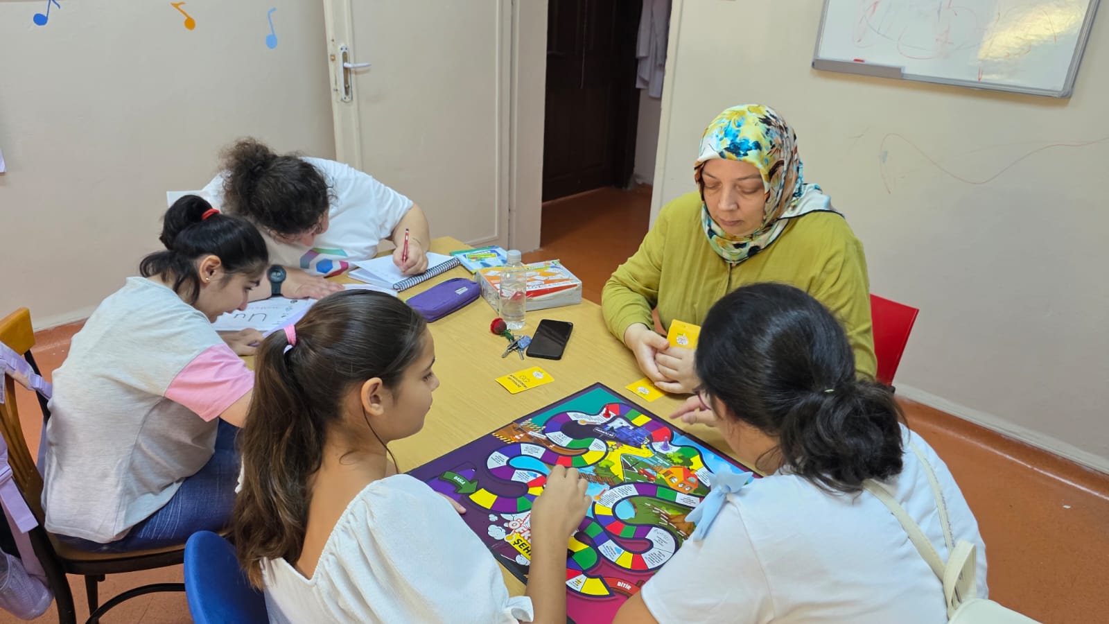 Çocuklarımızdan Özel Gereksinimli Bireylerimize Anlamlı Ziyaret