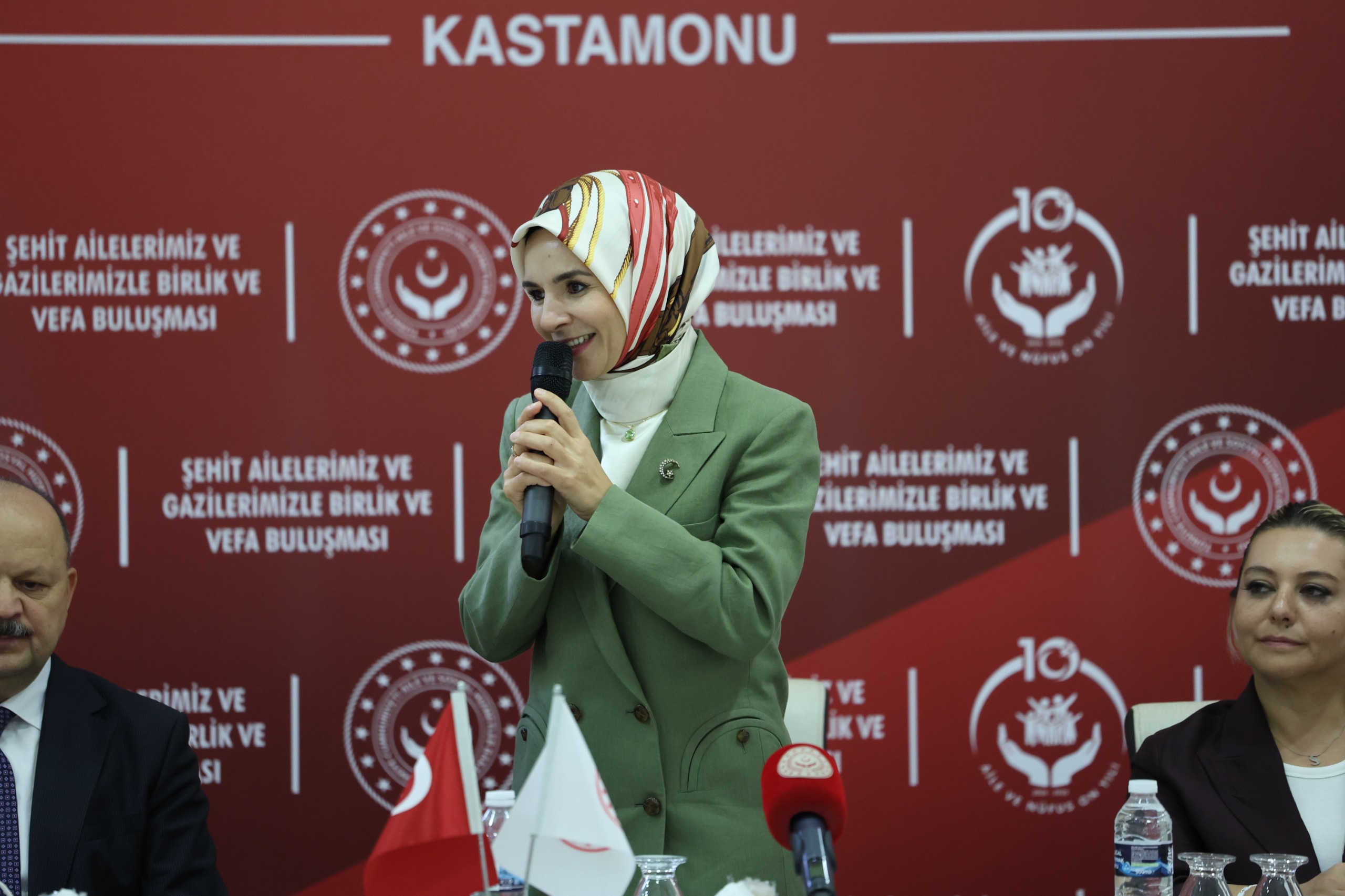 Bakanımız Göktaş, Kastamonu’da şehit aileleri ve gazilerle vefa buluşmasında bir araya geldi