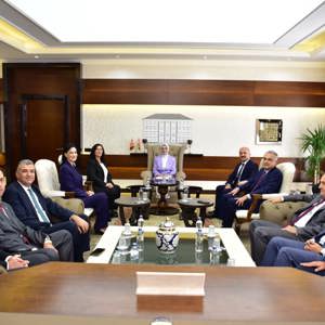 Sayın Bakanımız Mahinur Özdemir Göktaş, Aydın Valiliği’ni Ziyaret Etti.. - fotoğraf 1