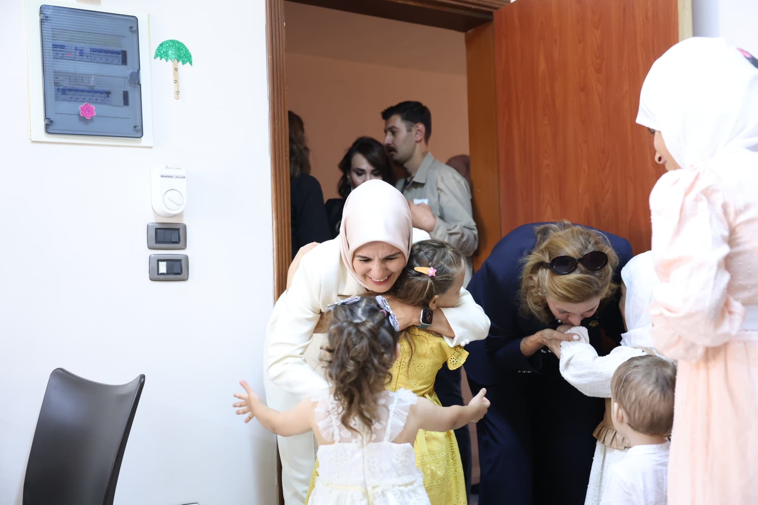 Türkiye, devlet korumasındaki 7 Suriyeli çocuğu yetkili makamlara teslim etti