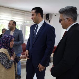 Vali Yardımcımız Sayın Ahmet Yeşilyurt ve İl Müdürümüz Özgür Kırmızıtaş, Kıymetli Büyüklerimizin Doğum Günü Mutluluğuna Ortak Oldu - fotoğraf 4