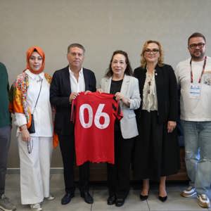 'İyilik Var' Kampanyası Kapsamında Çocuklarımız ve Engelli Bireylerimiz Maç Deneyimi Yaşadı - fotoğraf 1