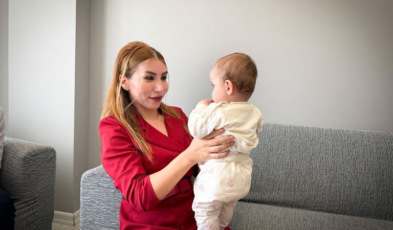 İl Müdürümüz BİLGİÇ’ten Aile ve Gençlik Fonu ile Yuva Kuran Ata Ailesine Ziyaret