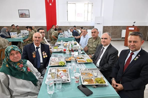 19 Eylül Gaziler Günü Programında Kahraman Gazilerimizle Bir Araya Gelindi
