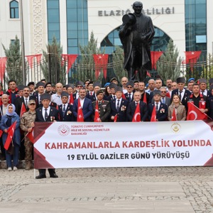 19 Eylül Gaziler Günü Kapsamında “Kahramanlarla Kardeşlik Yolunda” Kortej Yürüyüşü Düzenlendi - fotoğraf 5