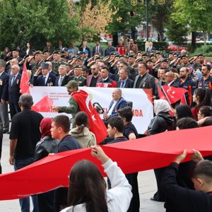 19 Eylül Gaziler Günü Dolayısıyla Yakutiye Kent Meydanında Yürüdük. - fotoğraf 4