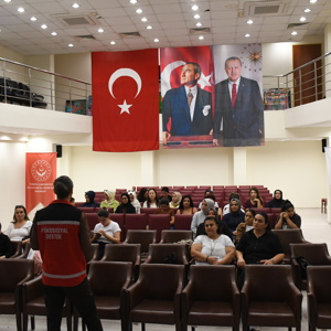 Bakım Personellerine “Teknoloji Bağımlılığı ve Aile İçi İletişim” Eğitimi Verildi - fotoğraf 5