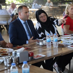 Vefa Köprüsü Projesi Kapsamında Şehit Aileleri ve Gazilerimizi Şanlıurfa’da Misafir Ettik - fotoğraf 1