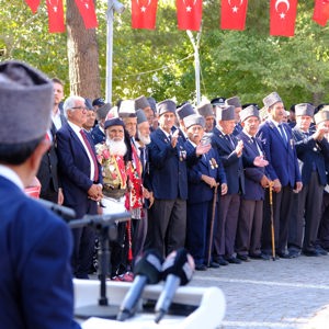 Kahramanmaraş’ta 19 Eylül Gaziler Günü Dolayısıyla Çelenk Sunma Töreni Düzenlendi - fotoğraf 6