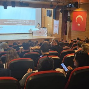 Simav’da Okul İdareci ve Rehber Öğretmenlere Yönelik Sosyal Hizmet Semineri Düzenlendi - fotoğraf 1